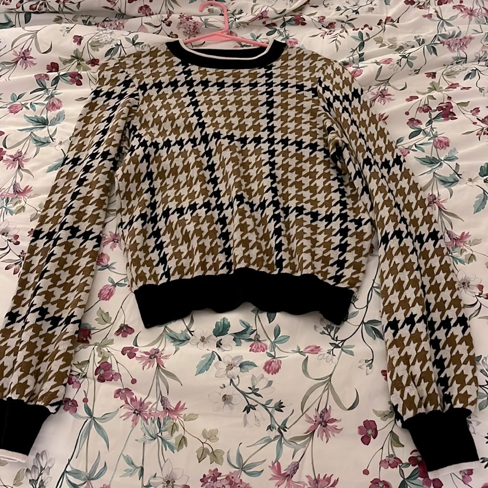 Houndstooth Crewneck Sweater Size Small NWOT